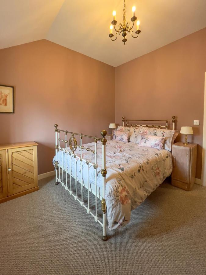 Converted Victorian Coach House With Hot Tub Stewartstown Esterno foto
